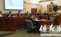 美圣盖博一高中举行“市议会例会” 华裔担纲