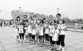 电台助学服务队:结对子帮扶小学生