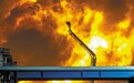 江苏一化工厂爆炸 16小时后被扑灭