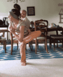 30岁3个娃的她自创