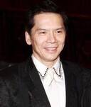 洪易老师:向华强的八字命理分析