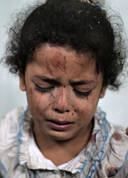 战火中的加沙孩子:一直梦到炸弹袭来后的一切