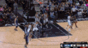 当邓肯打得如此无私时,马刺自然能够极为流畅运转赢球,石佛更是送