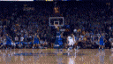 今日nba最囧时刻:小乔丹空接卡在篮脖子上(图)