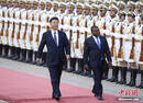 习近平举行仪式欢迎莫桑比克总统访华