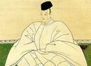 天皇只是日本近代政治的发明，退位才是古老悠久的传统