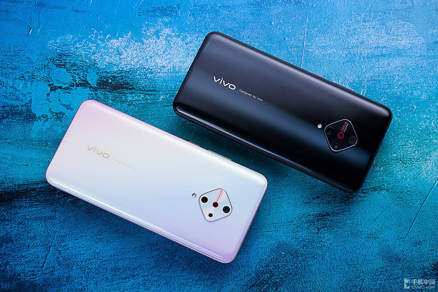 vivoy9s颜色,vivoy9s图片颜色 3200万高清自拍vivo y9s图赏:"几何美学"下的刚柔并济