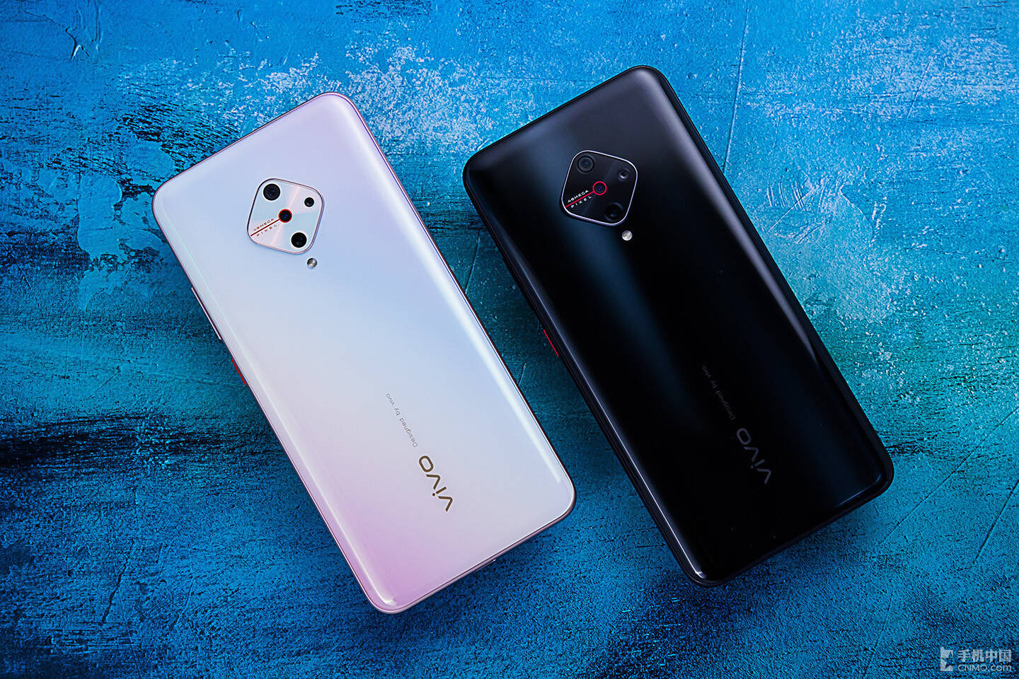 3200万高清自拍vivo y9s图赏:"几何美学"下的刚柔并济
