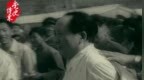 1958年5月25日，毛泽东等领导人到十三陵水库工地参加义务劳动