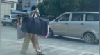 “扁擔女孩”的身影,，為何會擊中我們,？