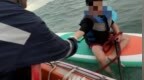 10歲男孩竟在臺風(fēng)天,，獨自一人在海上劃槳板漂流5小時，目前已獲救上岸回家