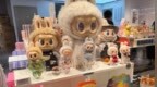 LABUBU的接棒者：有人6年囤50余個玩偶或凈賺兩萬元,，有人擔(dān)心溢價買能否回本