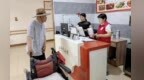 七旬老人候鸟式养老　连续两夏飞来兰州新区