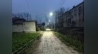 宿州一男子出资近3万元为村里安装50盏路灯，当事人回应