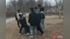 小学生拒绝“借”车遭殴打还被搜家 家长称看施暴视频气得吃救心丸