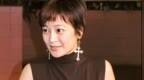 她插足富豪婚姻，37岁未婚先孕生下儿子，如今仍是香港顶级富婆