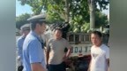 少林小龙武校暖心接力，携手登封交警帮扶异乡瓜农