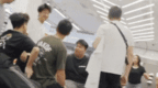 耐克门店冲突现场曝光！乱象背后，代购暴利究竟有多疯狂？