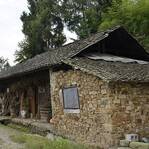 用木头竹块造出汽车