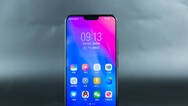 vivo X21图赏：前脸屏下指纹刘海屏 后背四曲面3D玻璃