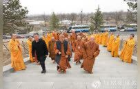 两岸人间佛教交流研讨会在京举行，探讨僧伽教育与科技弘法
