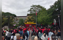 石榴花开 籽籽同心：西安广仁寺举行升国旗仪式暨民族团结进步主题活动