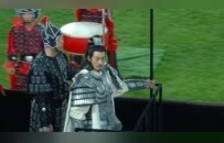 “项羽”助阵苏超！何润东身披战甲，乘古代战车绕场助阵