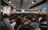 这一波，是北上的香港人稳住了深圳消费