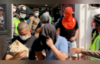 泰国警察参与绑架，勒索5名中国游客近50万元，团伙共11人，仍有3人在逃