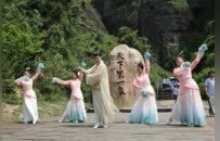 “白+黑”演出矩陣強勢出圈 “五一”游龍虎山“值回票價”