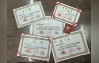 宜春一花店老板無償獻血二十多年 已獲得獻血界最高獎項
