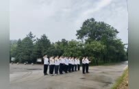 黨徽照耀奮進路 誓言鏗鏘林海情