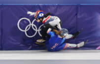 美国队“自杀式”摔倒，却让韩国队“陪葬”！韩媒炸锅：天大的冤枉