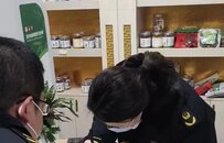 保護群眾的“藥罐子”，徐州市場監管部門嚴查防疫藥、用品價格違法行為