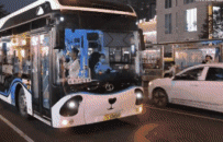成都最野的蹦迪，在70路公交車上
