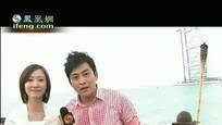 尉迟琳嘉黄橙子感受迪拜风情 夜色这边独好