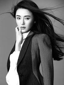 秦岚黑白大片秀发飞扬