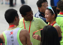 2015北京马拉松：世锦赛竞走冠军刘虹获第九名