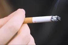女子劝阻顺风车司机抽烟被怼