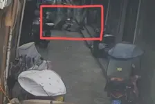 82岁老人为助人出意外
