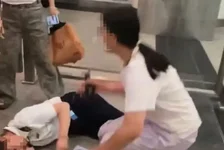 旅客殴打高铁工作人员