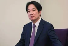 赖清德恭敬聆听孙中山遗嘱