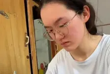 报考清华的女孩遭网暴