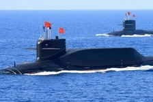中国海军潜射战略导弹试射