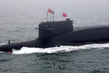 中国海军潜射战略导弹试射