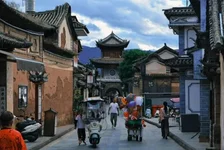 传统旅游业发展陷入困境