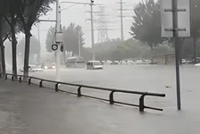台风“巴威”来袭