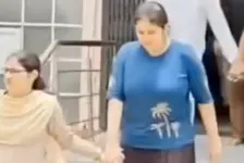 印度女大学生雇凶杀母