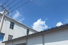 食堂建在高压线下