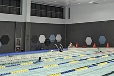 返聘教师在校内游泳馆溺水